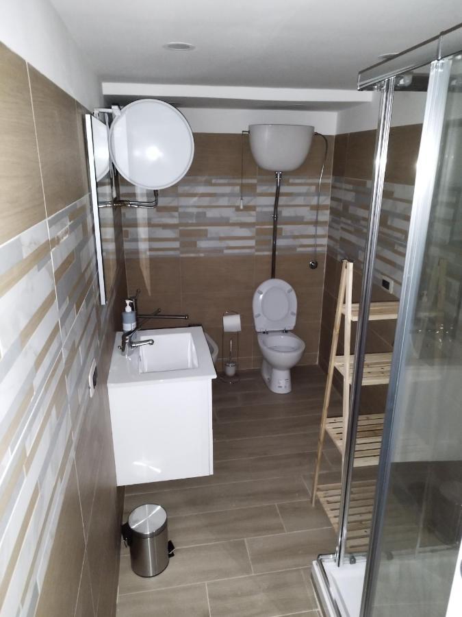 Il Rifugio Del Conte Apartamento Nápoles Exterior foto