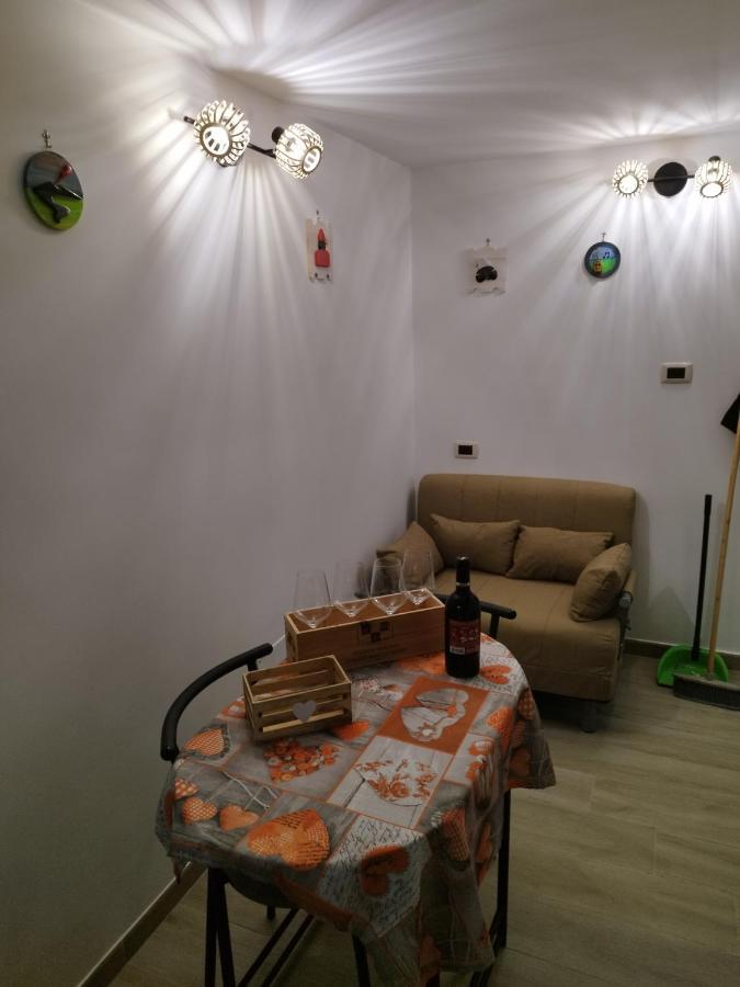 Il Rifugio Del Conte Apartamento Nápoles Exterior foto